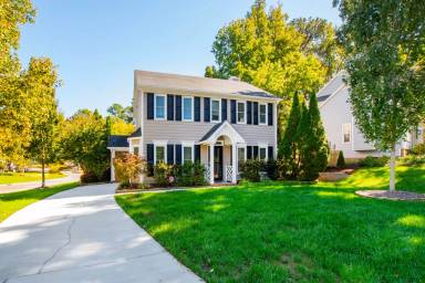 Main picture of 5801 Edgebury Rd
