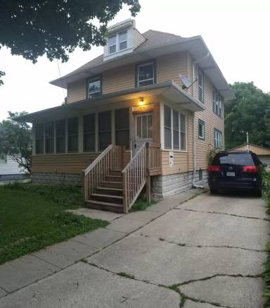 Main picture of 715 Hammond Ave