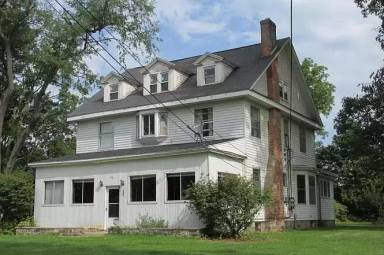 Main picture of 951 E Allegan St
