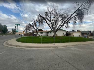 Main picture of 7001 College Ave
