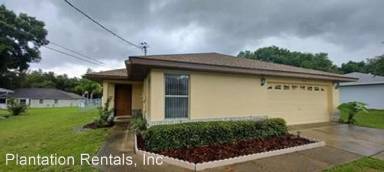 Main picture of 6067 E Oneida St