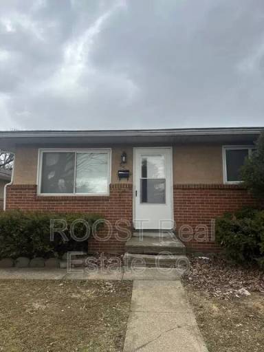Main picture of 853 Byron Ave