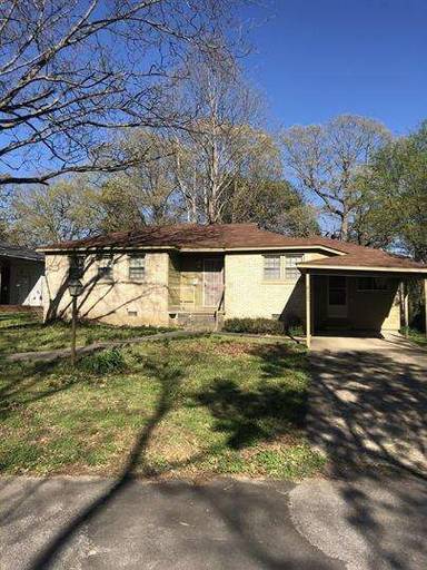 Main picture of 817 Denton