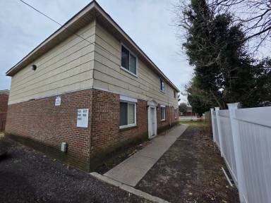 Main picture of 935 Holladay St