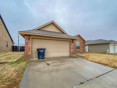 Main picture of 849 Cardan Pl