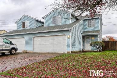 Main picture of 805 NE 166th Ave