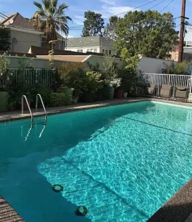 Main picture of 7205 Fountain Ave