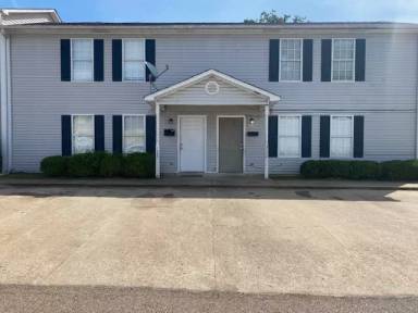 Main picture of 114 S Church Ave