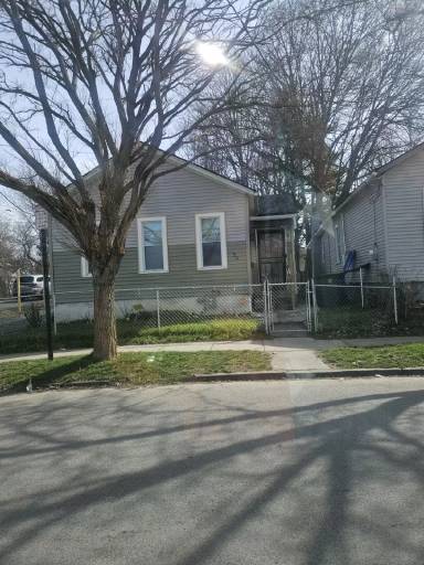 Main picture of 34 Thomas St
