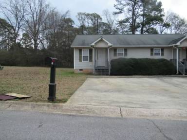 Main picture of 136 Jewell St