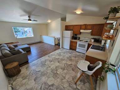 Main picture of 825 Sherwood St
