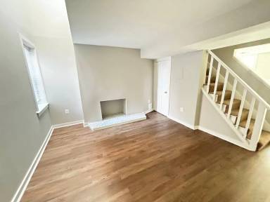 Main picture of 506 W Franklin St