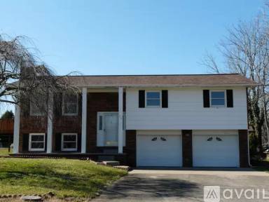 Main picture of 215 Renee Pl