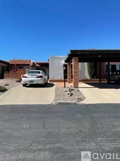 Main picture of 319 N Calle del Diablo