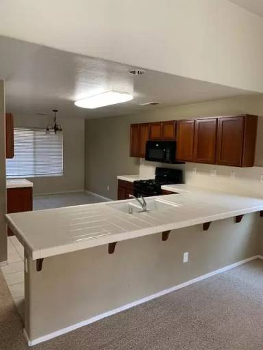 Main picture of 2107 W Tudor Ln