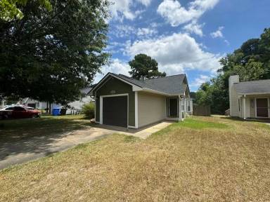 Main picture of 2170 Skyview Dr