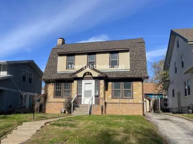 Main picture of 2430 Redick Ave