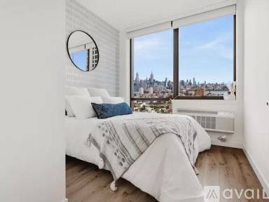 Main picture of 611 Pavonia Ave