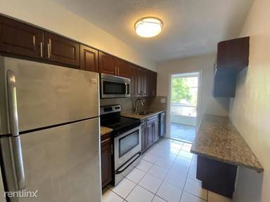 Main picture of 110 NE 19th Ave