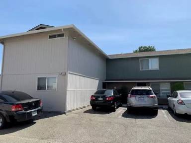 Main picture of 1923 Shadowbrook Dr