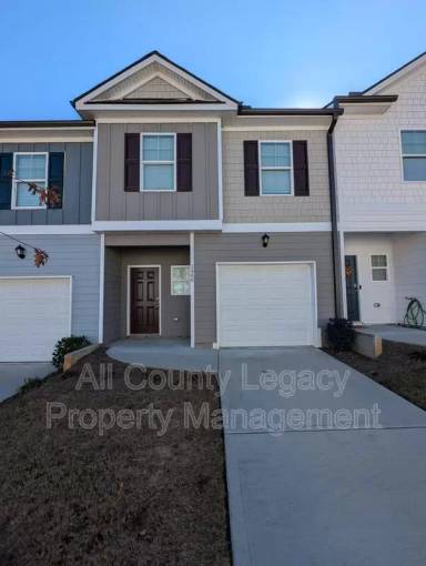 Main picture of 3460 Lakeview Crk