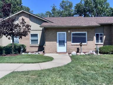 Main picture of 25810 Lira Ln