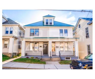 Main picture of 38 N Penn St