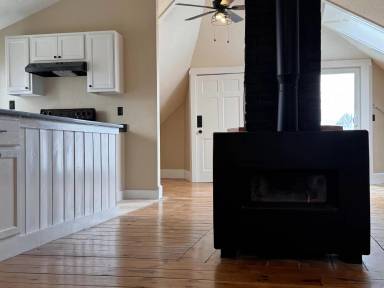 Main picture of 359 Court St