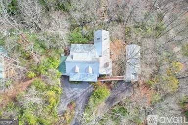 Main picture of 524 Stornoway Dr