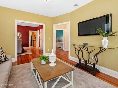 Main picture of 10 Marlboro St