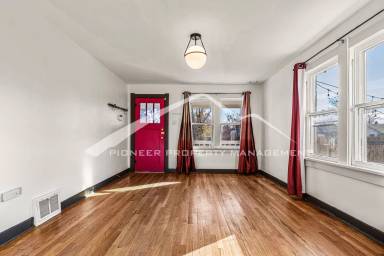 Main picture of 1331 Ulster St