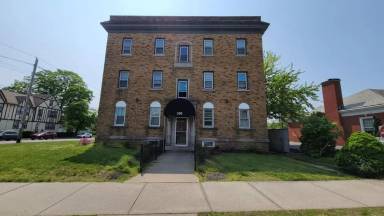 Main picture of 308 Main St