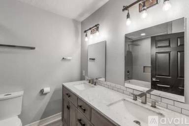 Main picture of 1917 Augusta Dr