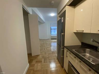 Main picture of 20 Exchange Pl Apartments