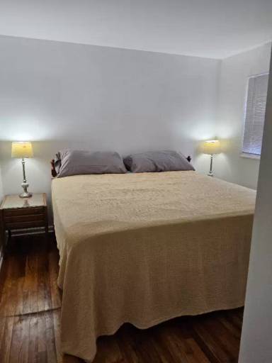 Main picture of 147 Candlewick Dr