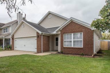 Main picture of 333 Lucille Dr
