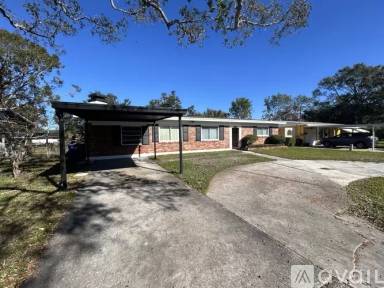 Main picture of 3903 W Wisconsin Ave
