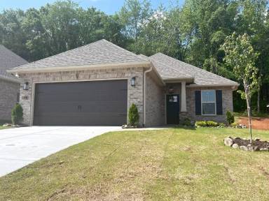 Main picture of 146 Midpark Dr