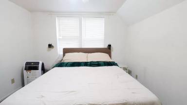 Main picture of 2148 N 29th St