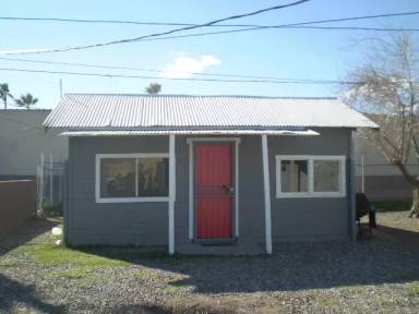 Main picture of 318 N 12th St
