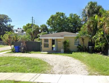 Main picture of 801 NW 4th Ave