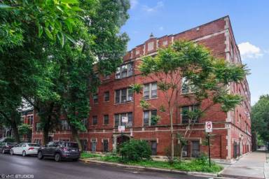 Main picture of 1204 W Altgeld St