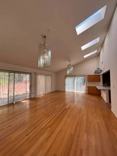 Main picture of 3305 Jurich Pl