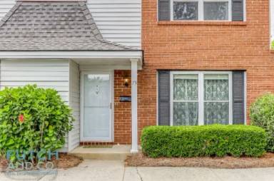Main picture of 73 Knollwood Ln