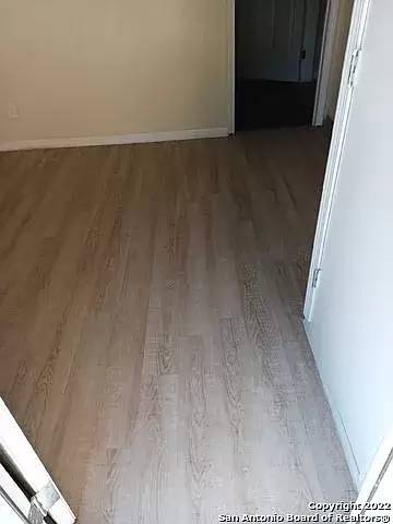 Main picture of 442 Riverdale Dr