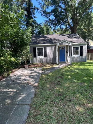 Main picture of 840 Alma Dr