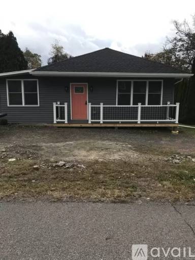 Main picture of 213 Bear Creek Blvd