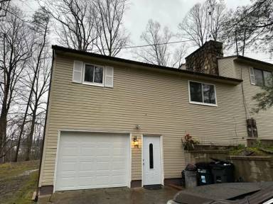 Main picture of 96 Forest Dr