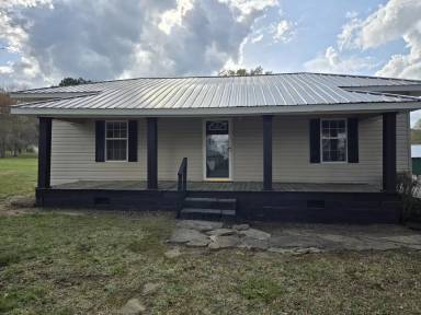 Main picture of 8705 Highway 179