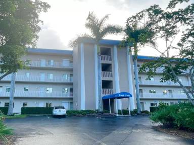 Main picture of 14931 Park Lake Dr